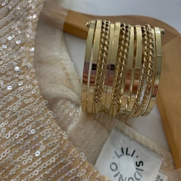 Cuff bracelet - Picture 1 of 6